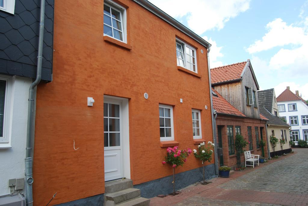 Haus Adria Lägenhet Schleswig Exteriör bild